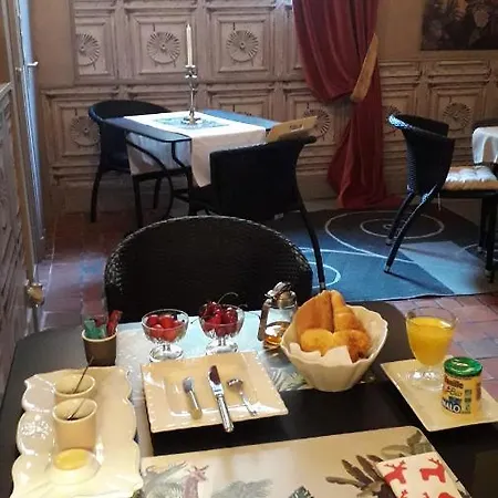 Les Remparts De La Bastide Bed & Breakfast Castillonnes