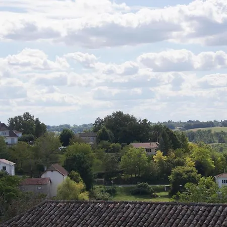 Les Remparts De La Bastide Bed & Breakfast