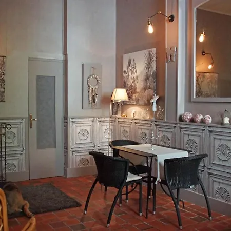 Les Remparts De La Bastide Bed & Breakfast 2*