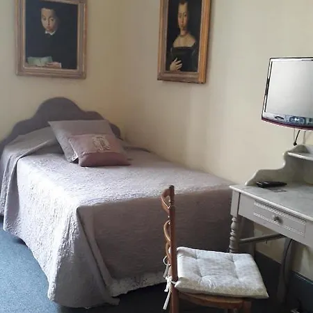 Les Remparts De La Bastide Nocleg ze śniadaniem 2*